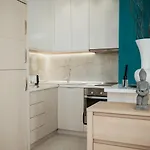 Apartamento Train Station Modern App - The Nest Tirana