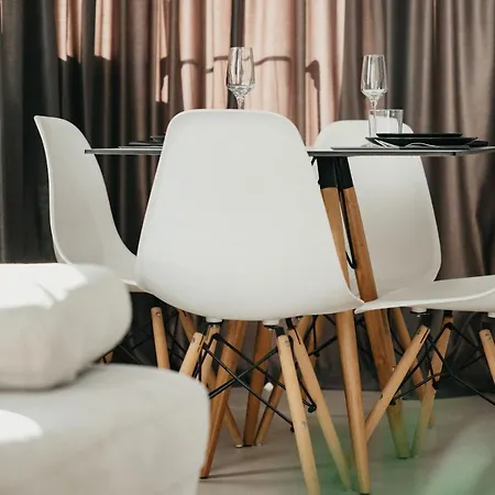 Apartamento Train Station Modern App - The Nest Tirana