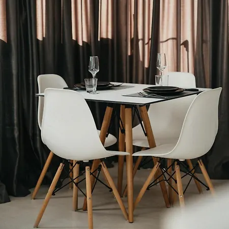 Train Station Modern App - The Nest Apartamento *