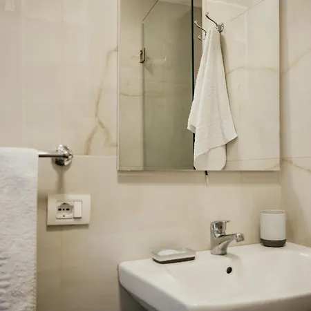 Train Station Modern App - The Nest Apartamento *