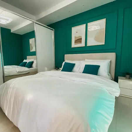 Train Station Modern App - The Nest Apartment Tirana