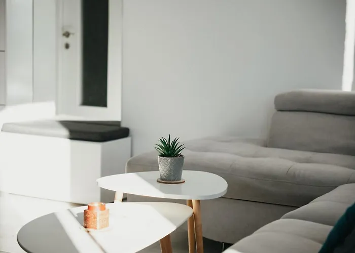 Apartman Train Station Modern App - The Nest