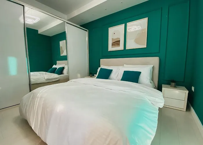 Train Station Modern App - The Nest Apartment Tirana